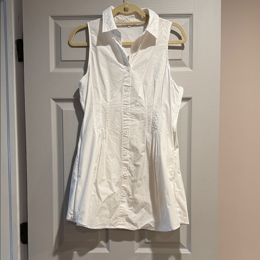 Sleeveless White Button-Up Women's Dress